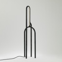 <a href="https://www.galeriegosserez.com/artistes/lapeyronnie-pierre.html">Pierre Lapeyronnie</a> - Huchet 102 - Sculpture lumineuse